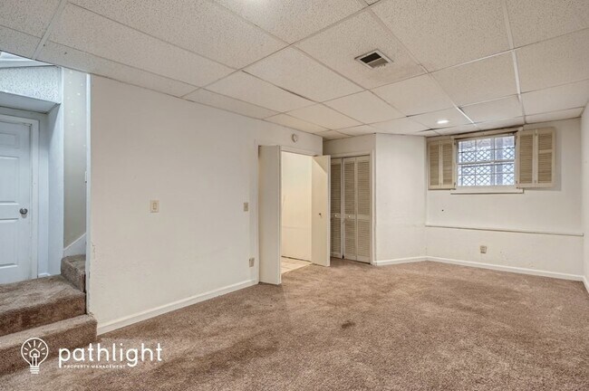 Building Photo - 3740 Glade Ave