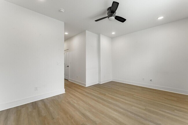 Building Photo - 1333 S Duncan Ave