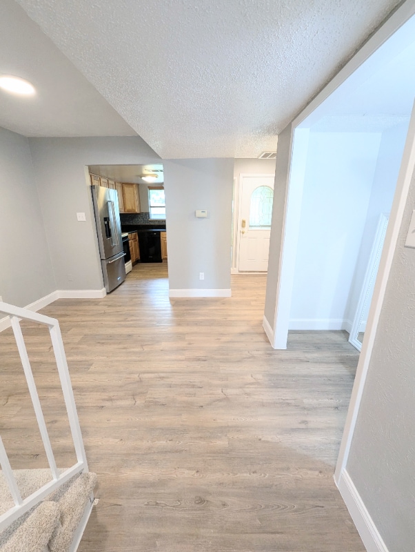 Building Photo - 3931 Roma Ct