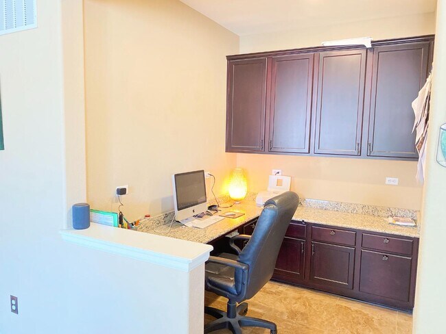 Building Photo - 6106 Wolf Village Dr