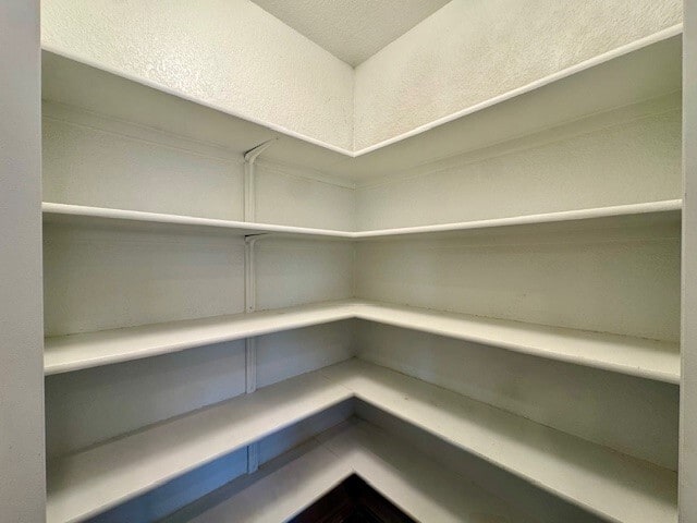 Building Photo - 407 Marimoor Dr