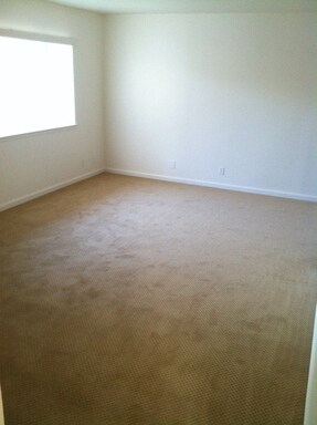 Building Photo - 13625 Rancherias Rd