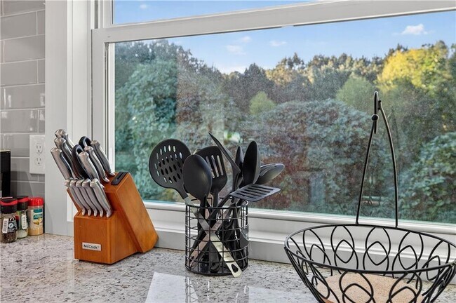 Building Photo - 1324 Ace Mcmillian Rd