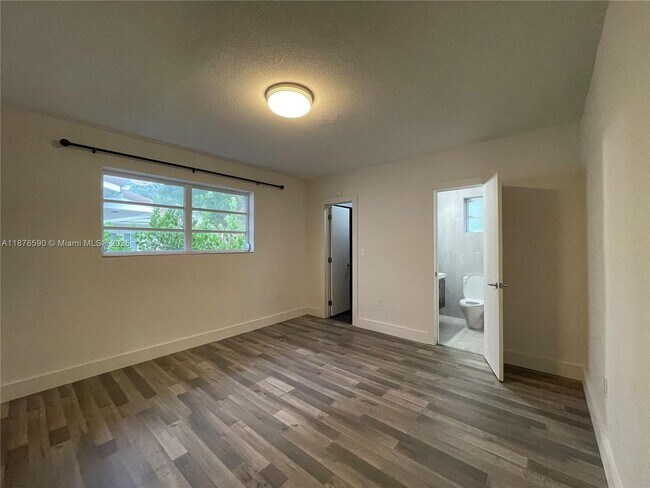 Building Photo - 4021 Red Rd