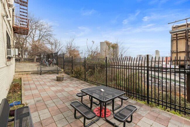 Building Photo - 108 Palisade Ave