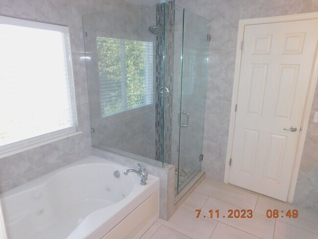 Building Photo - Beautiful Littleton home located in the desired Marston neighborhood!