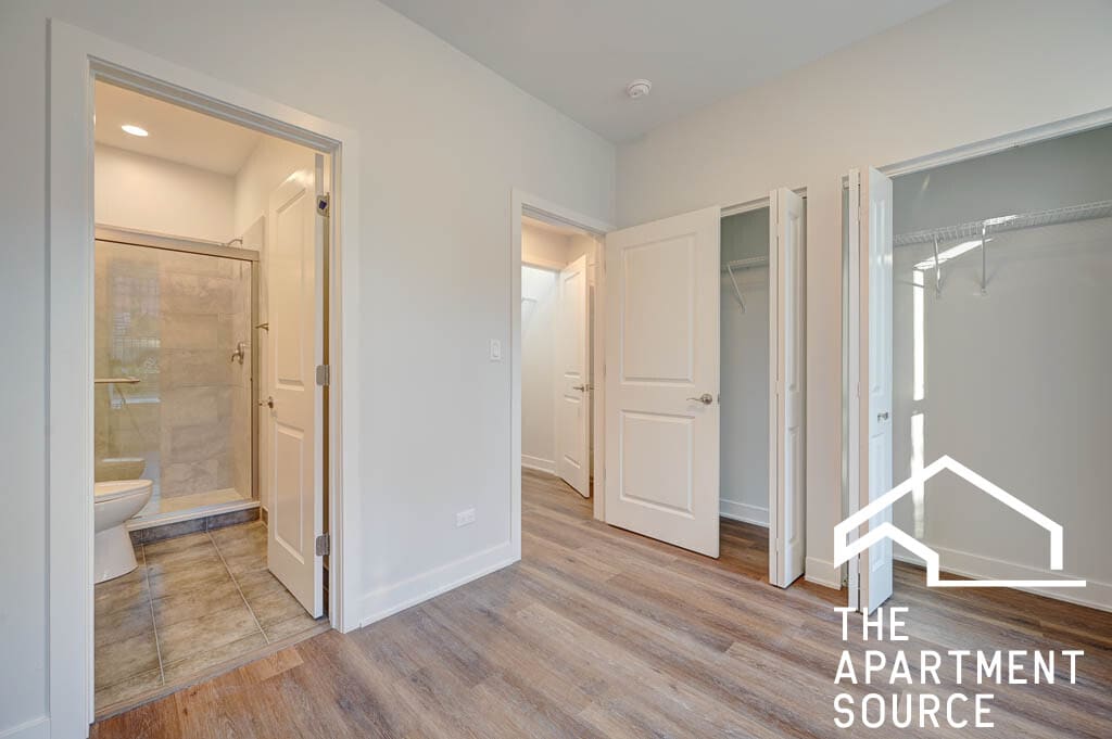 Building Photo - 1142 W 17th St