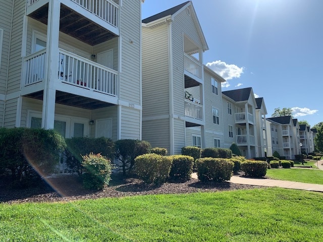 Primary Photo - Riverfront