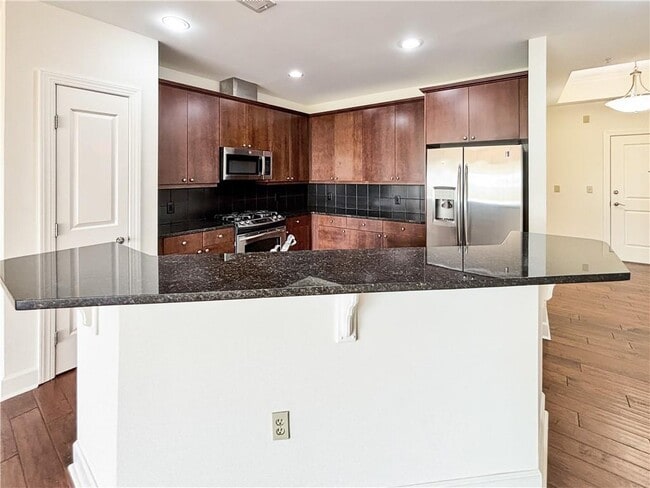 Building Photo - 2950 Mt Wilkinson Pkwy SE