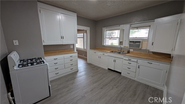 Building Photo - 204 S Ohio St