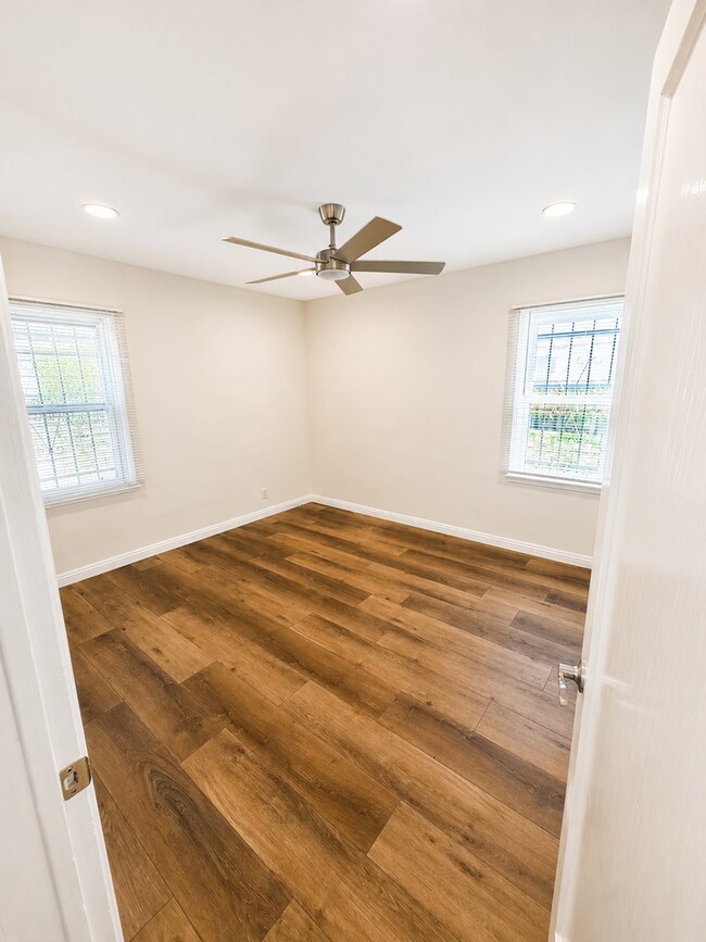 Building Photo - 2157 W 109th Pl