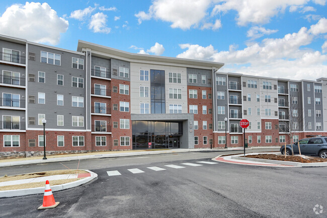 Building Photo - The Apartments at Lititz Springs