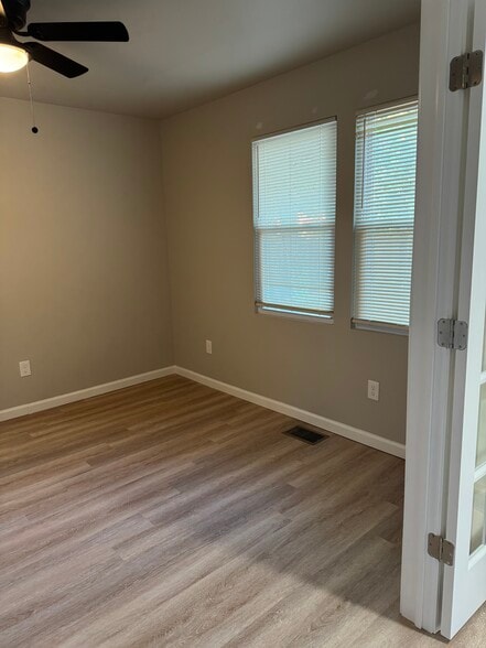 Building Photo - 2447 McAlpin Ter