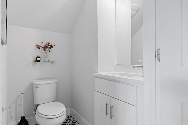 Building Photo - 4502 Banister Ln