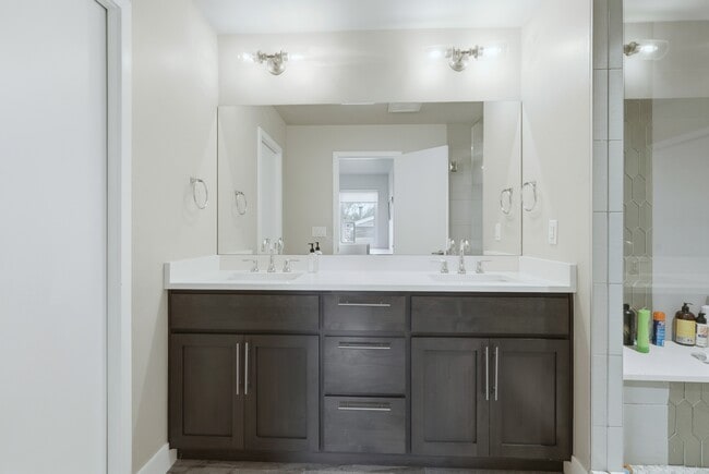 Building Photo - 1497 W 44th Ave