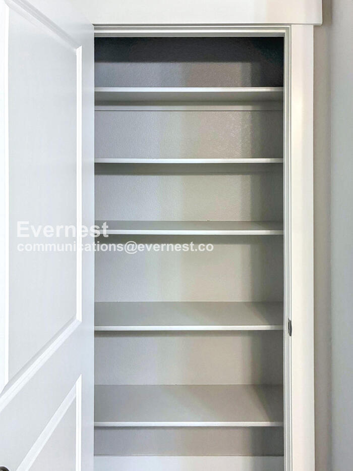 Building Photo - 2750 Illinois Dr