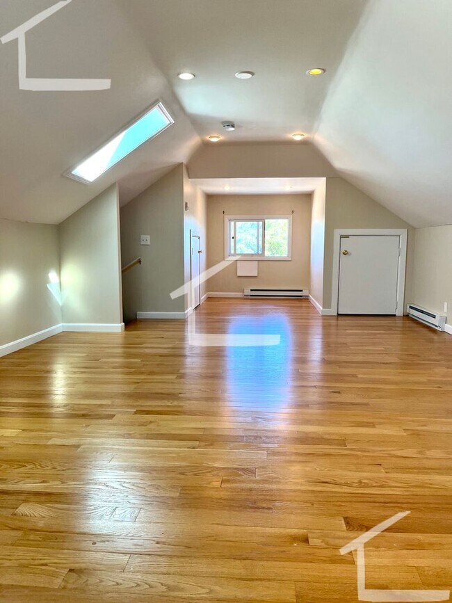 Building Photo - 9/1 No Fee! Oversized Brighton 3BR apartment w/parking!