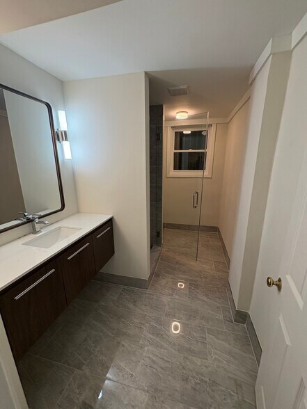 Building Photo - 2126 Jernigan Dr SE