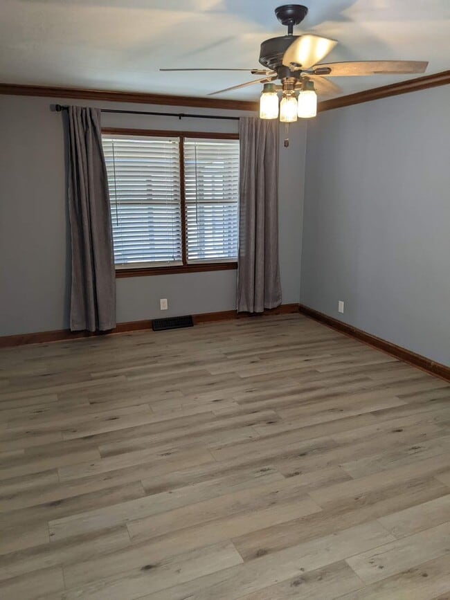 Building Photo - 5990 Idlewild Rd