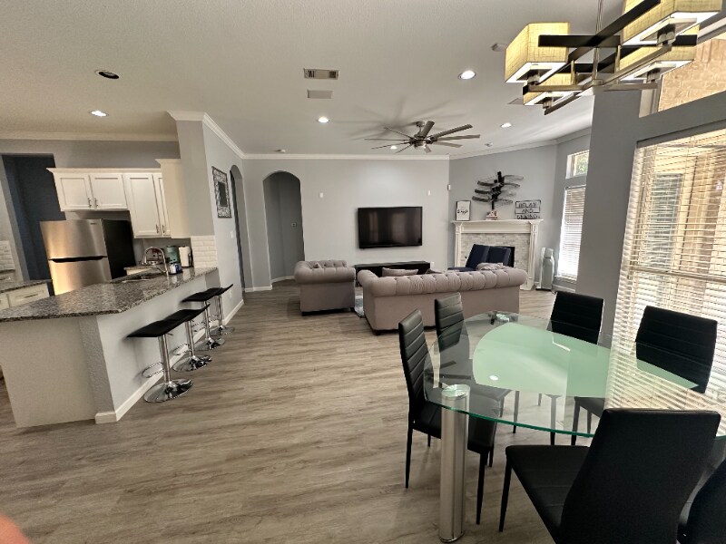 Building Photo - 2506 Spring Hill Ln