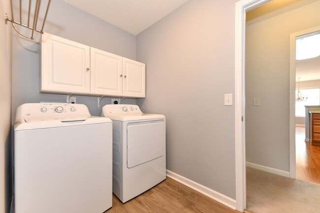 Building Photo - Nice and clean townhome in Colfax