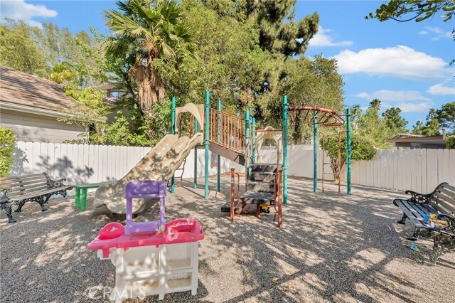 Building Photo - 1169 Aztec