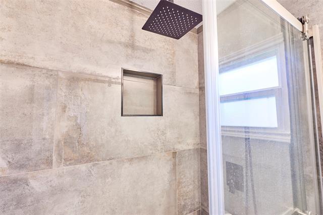 Building Photo - 2840 Clear Creek Dr