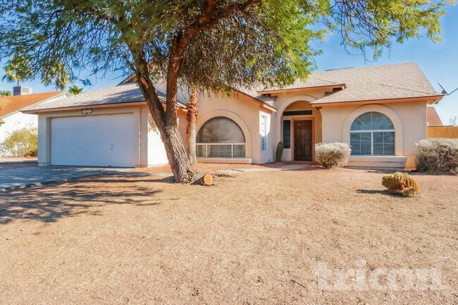 Building Photo - 1313 N Avoca