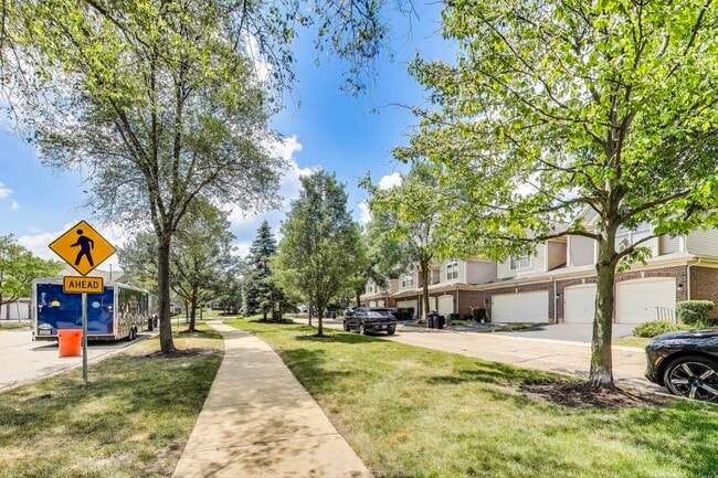 Building Photo - 4724 Lacey Ave