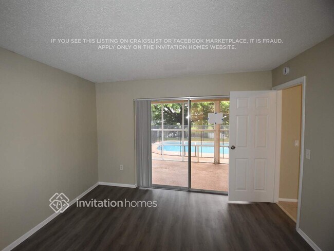 Building Photo - 11385 NW 41st St