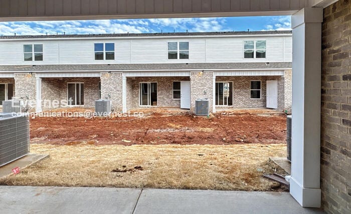 Building Photo - 12084 Chilly Dr