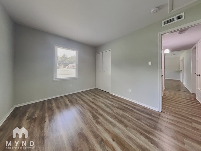 Building Photo - 3622 Bardot Dr