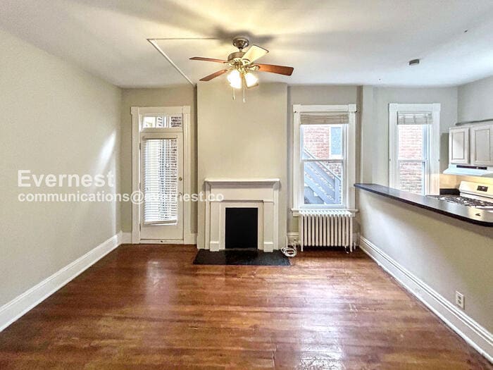 Building Photo - 1605 Grove Ave