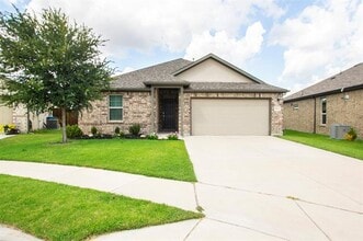 Building Photo - 8840 Landergin Mesa Dr