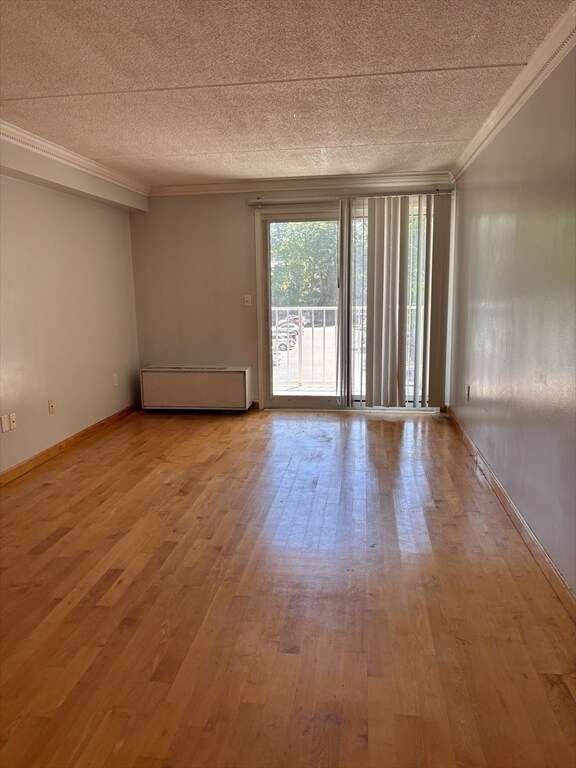 Building Photo - 200 Cove Way