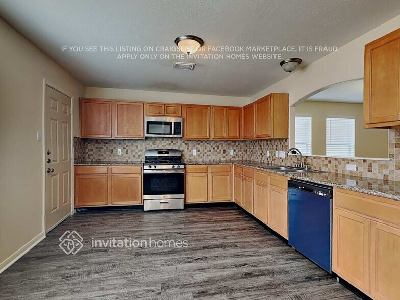 Building Photo - 6424 Mountain Pines Ln