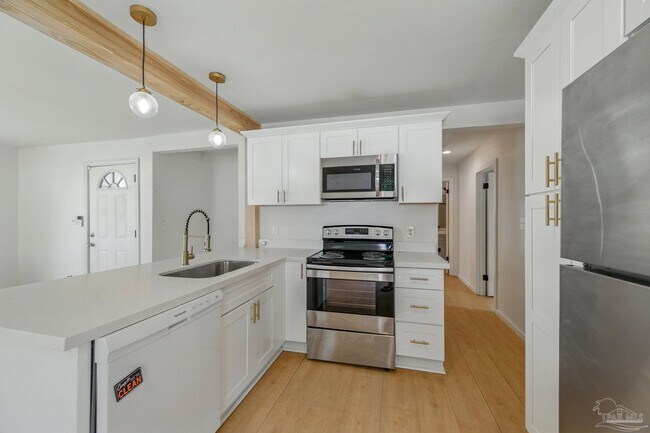 Building Photo - 61 E Ensley St