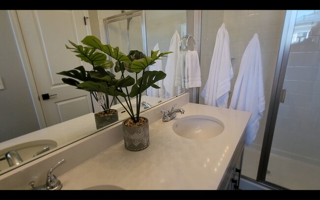 Building Photo - 3 Bedroom, 2.5 Bathroom with two car garage - Available 2/5/2025