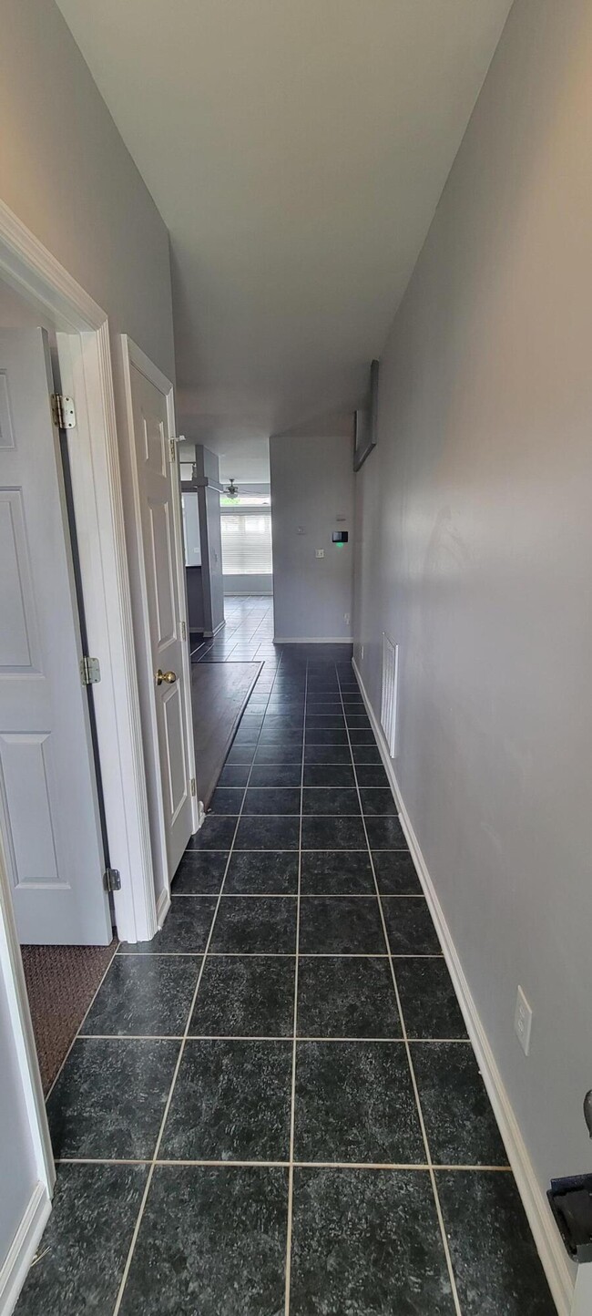 Building Photo - 2540 Spring Valley Loop