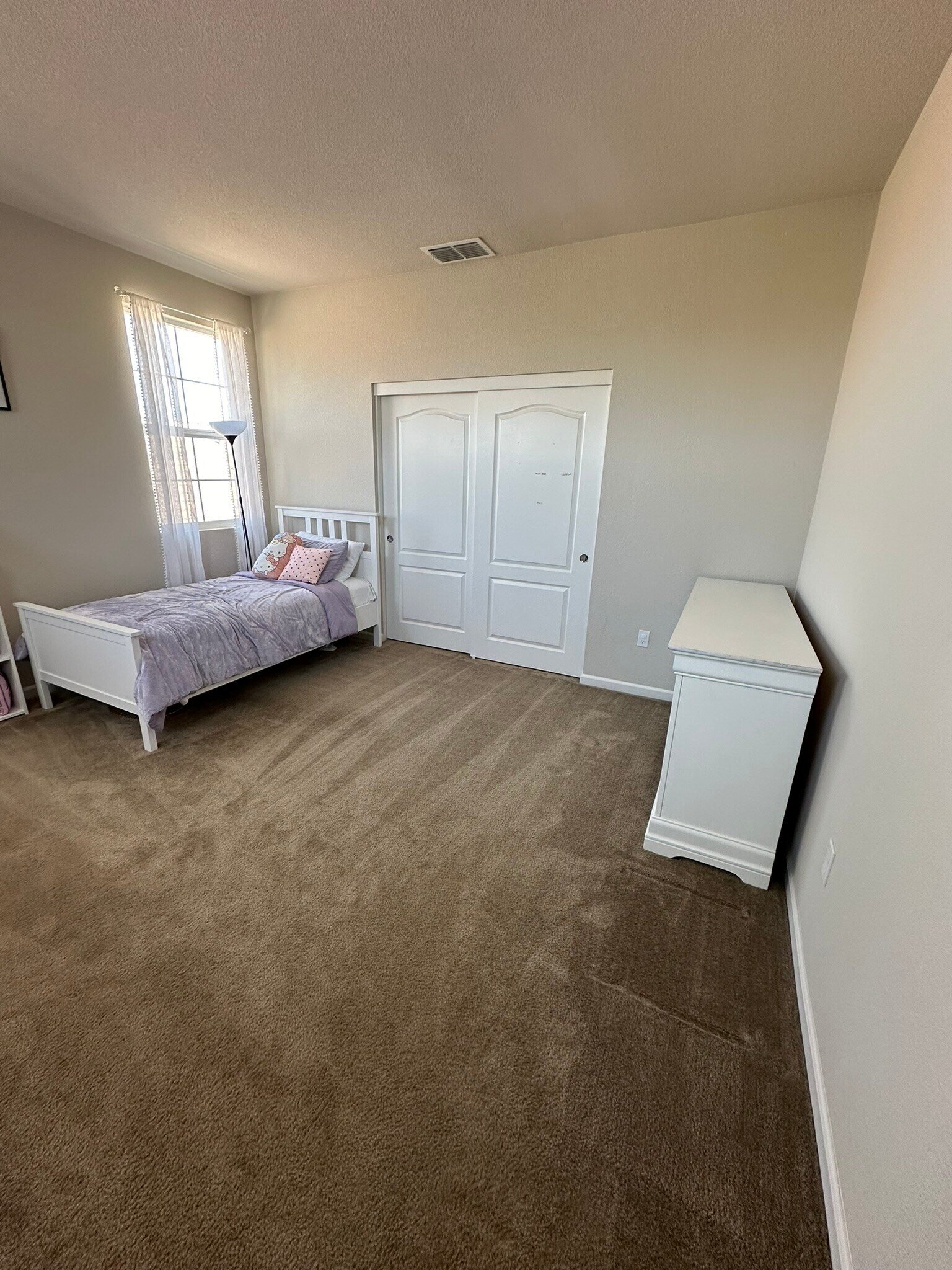 Bedroom - 814 Bogdanich Pky