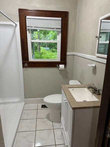 Building Photo - 1909 2nd Ave SW