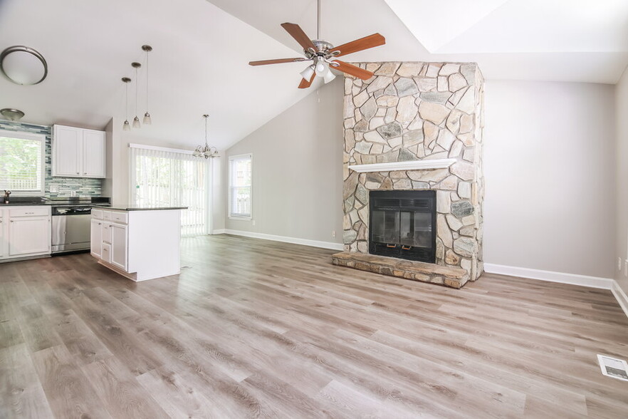 Building Photo - 415 Belmellen Ct