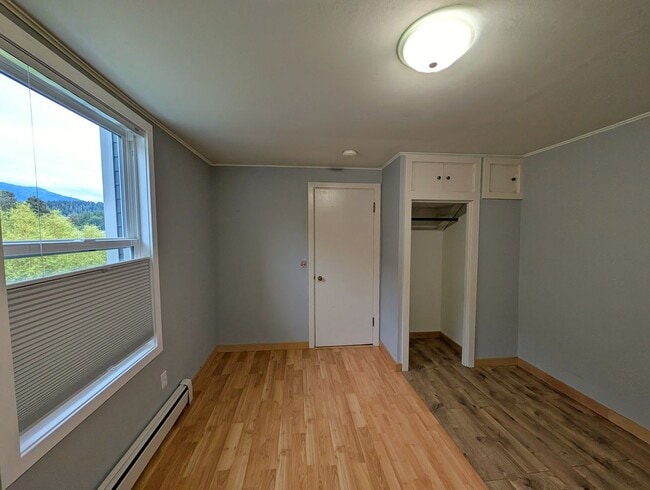 Building Photo - Unfurnished Auke Bay Home, 3BD+Den, 2BA, H...