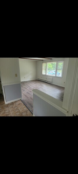 Building Photo - 18 Sunset Ln