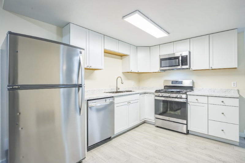 Building Photo - 407 Corona Ave