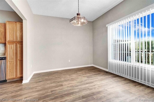 Building Photo - 31173 Livingston Dr