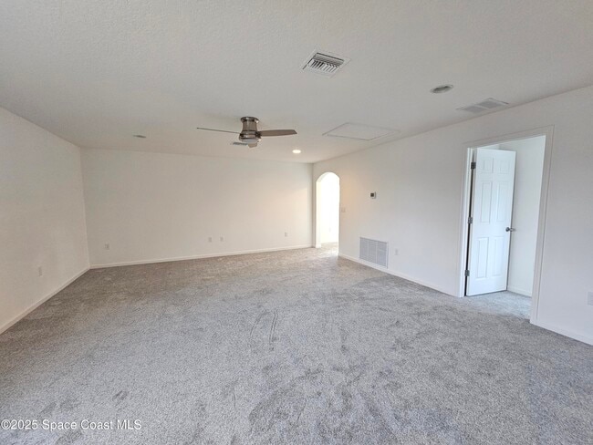 Building Photo - 3820 Watergrass St