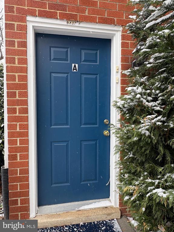 Building Photo - 9432 Merryrest Rd