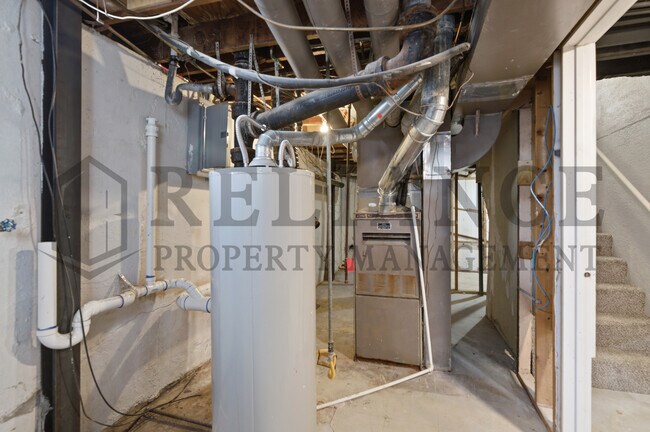 Building Photo - 6651 N Scottsville St