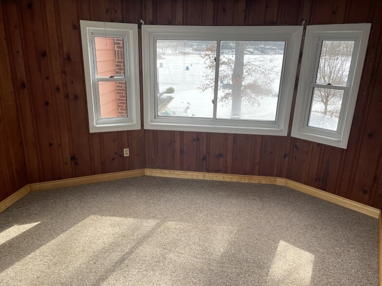 Building Photo - 4331 Ormond Dr